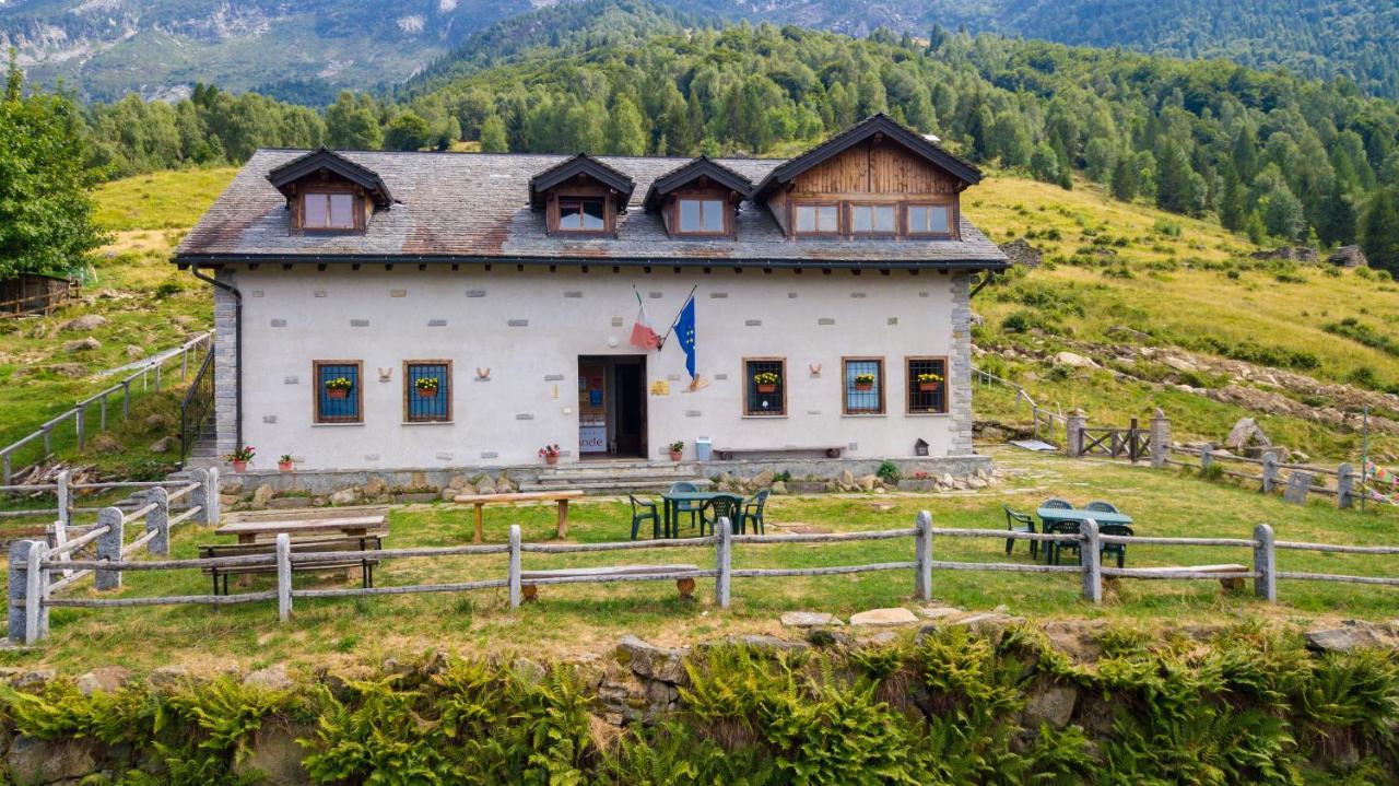 Rifugio Parpinasca Hostel Trontano Exterior photo